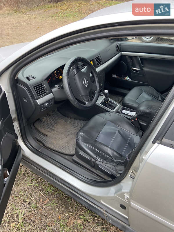 Седан Opel Vectra 2003 в Синельниковому