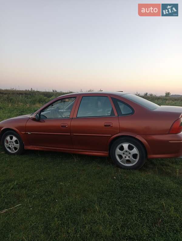 Седан Opel Vectra 1998 в Ровно