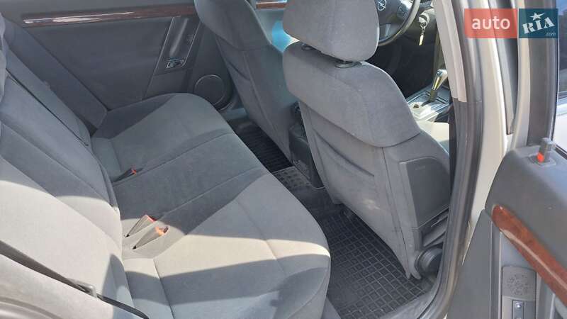 Седан Opel Vectra 2005 в Днепре