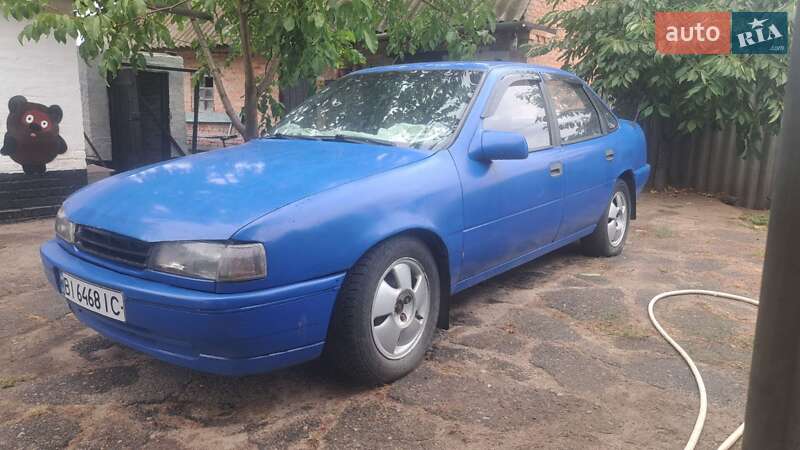 Седан Opel Vectra 1992 в Лубнах