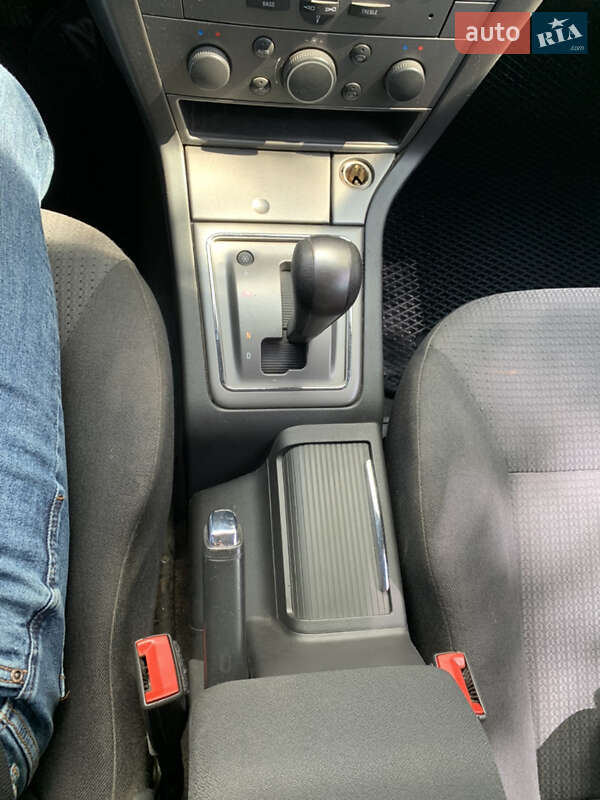 Универсал Opel Vectra 2006 в Трускавце