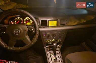 Седан Opel Vectra 2003 в Буче