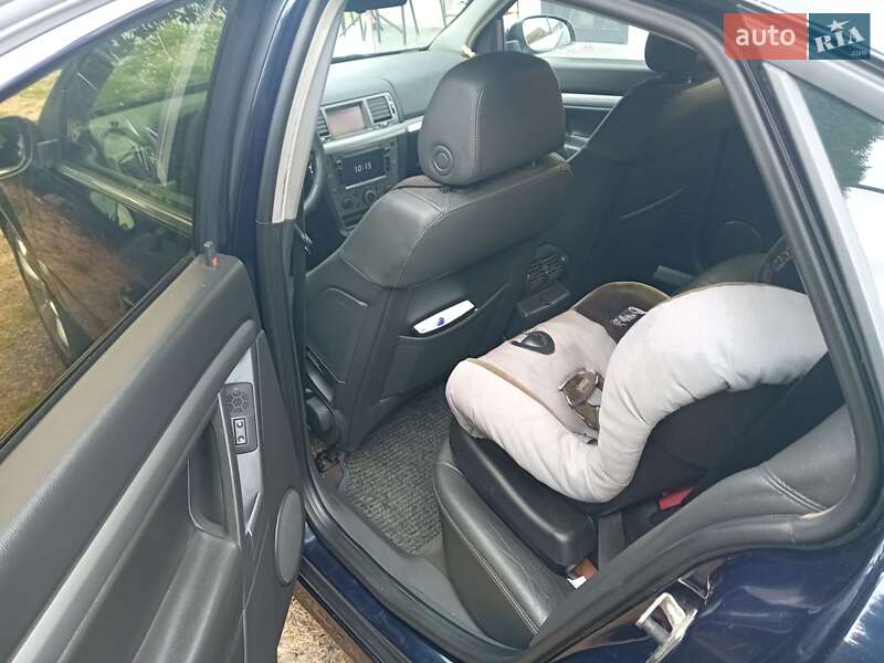 Седан Opel Vectra 2006 в Королеві