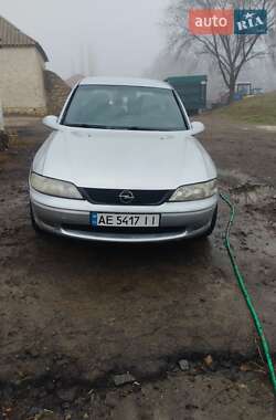 Седан Opel Vectra 1997 в Березнегуватому