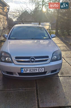 Седан Opel Vectra 2004 в Рівному