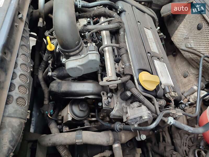 Седан Opel Vectra 2008 в Смеле