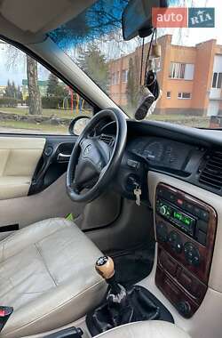 Универсал Opel Vectra 2001 в Маневичах