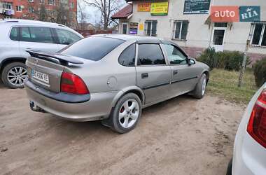 Седан Opel Vectra 1996 в 