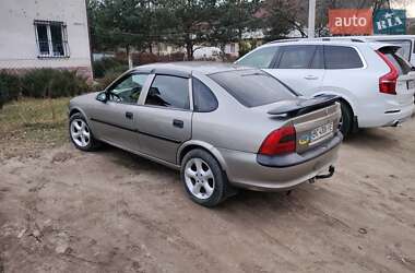 Седан Opel Vectra 1996 в 