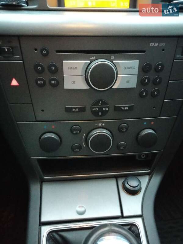 Седан Opel Vectra 2008 в Нових Санжарах фото 12 Седан Opel Vectra 2008 в Нових Санжарах