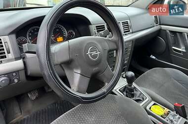 Седан Opel Vectra 2005 в Харкові