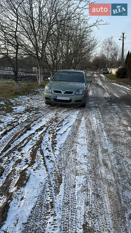 Ліфтбек Opel Vectra 2005 в Чернівцях