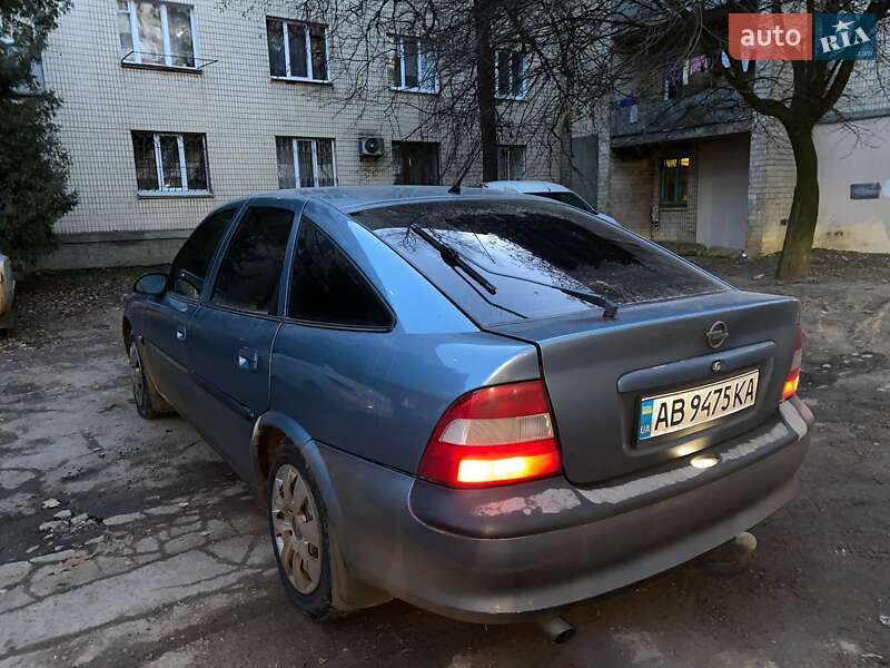 Седан Opel Vectra 1998 в Виннице