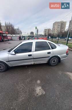 Седан Opel Vectra 1998 в Києві