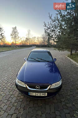 Лифтбек Opel Vectra 1996 в 