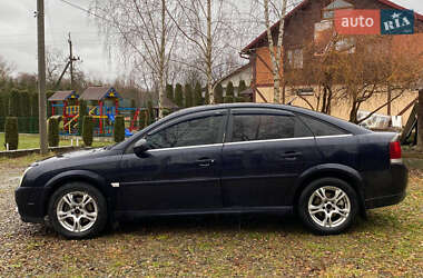 Ліфтбек Opel Vectra 2003 в Коломиї