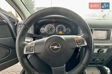 Лифтбек Opel Vectra 2006 в Надворной