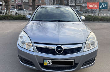 Седан Opel Vectra 2007 в Днепре