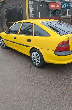 Лифтбек Opel Vectra 1998 в Одессе