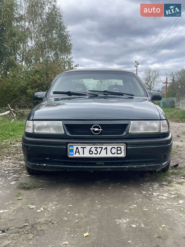 Седан Opel Vectra 1995 в 