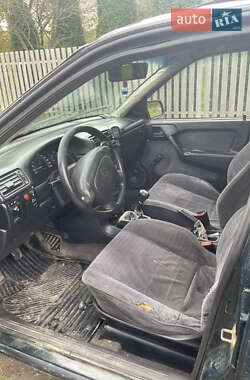 Седан Opel Vectra 1995 в 