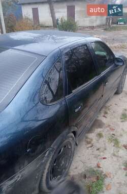 Седан Opel Vectra 2000 в 