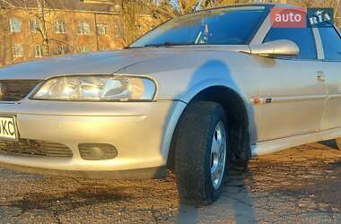 Седан Opel Vectra 2000 в 