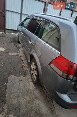 Универсал Opel Vectra 2005 в 