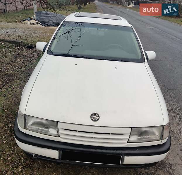 Седан Opel Vectra 1992 в Кременчуге