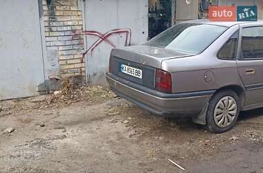 Седан Opel Vectra 1990 в Києві