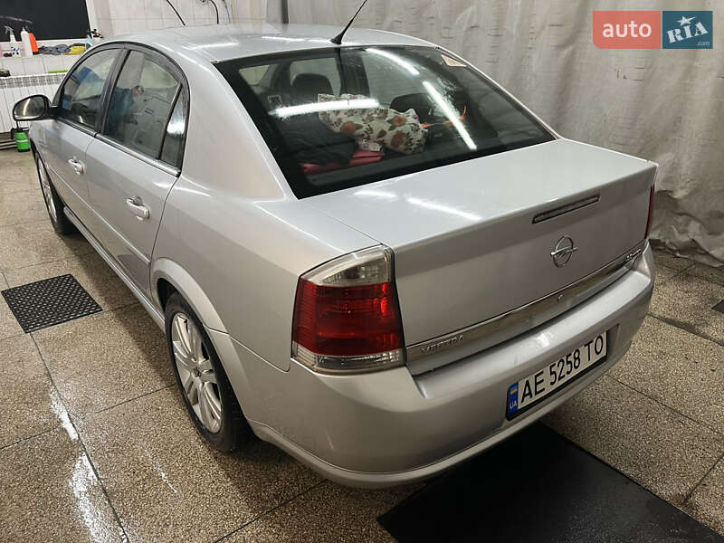 Седан Opel Vectra 2007 в Дніпрі