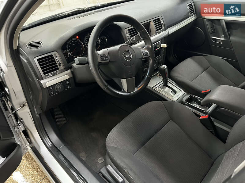 Седан Opel Vectra 2007 в Дніпрі
