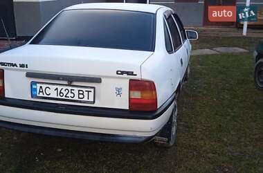 Седан Opel Vectra 1990 в Вижниці