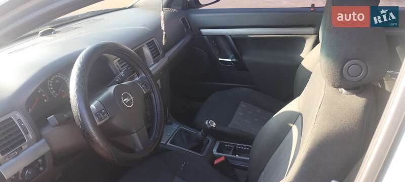 Седан Opel Vectra 2006 в На Новой Боровой