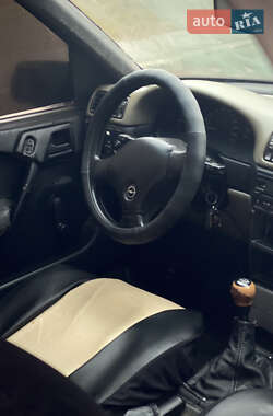 Седан Opel Vectra 1989 в 