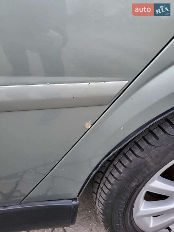 Седан Opel Vectra 2004 в Горишних Плавнях