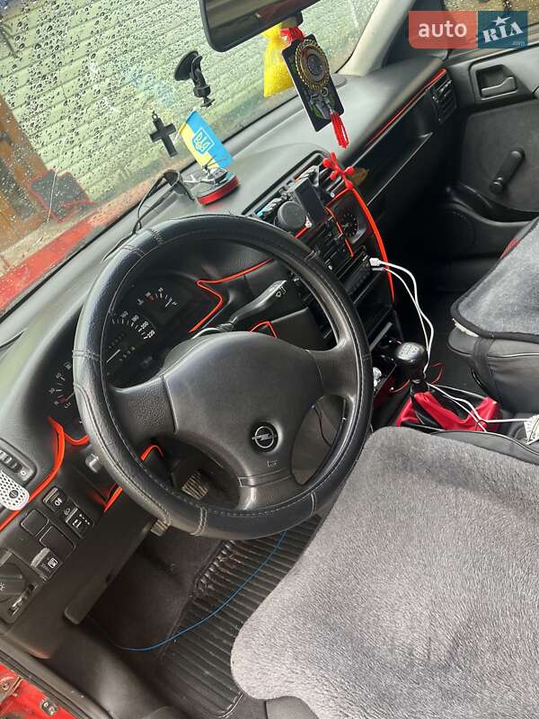 Седан Opel Vectra 1991 в Ивано-Франковске