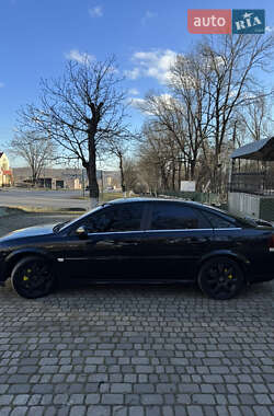 Лифтбек Opel Vectra 2003 в 
