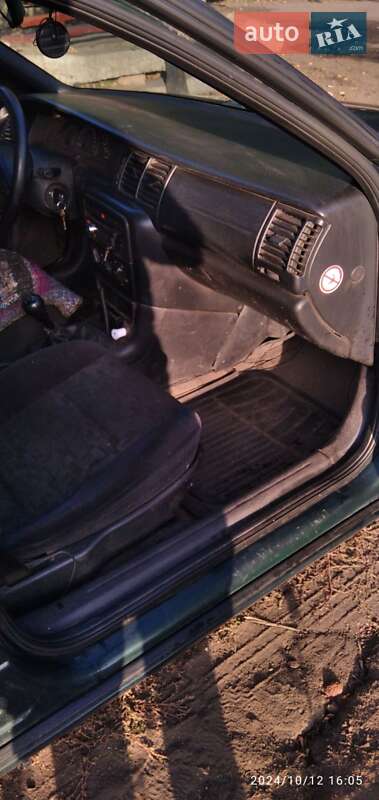 Седан Opel Vectra 1998 в Близнюках