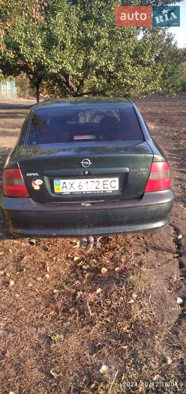 Седан Opel Vectra 1998 в Близнюках