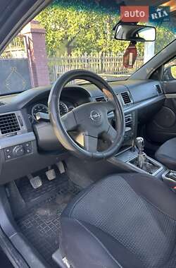 Седан Opel Vectra 2005 в 