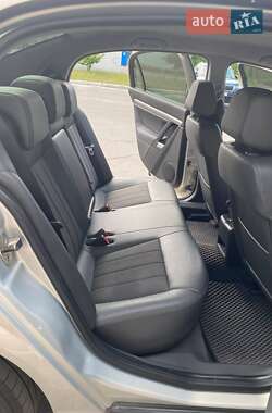 Седан Opel Vectra 2008 в 