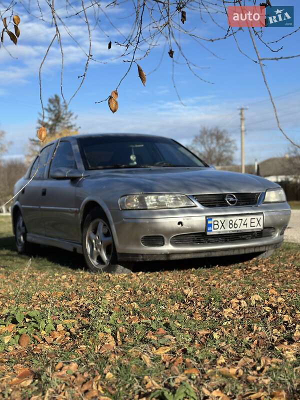 Седан Opel Vectra 2000 в Теофиполе