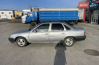 Седан Opel Vectra 1992 в Солотвине