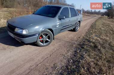 Седан Opel Vectra 1990 в Пулинах