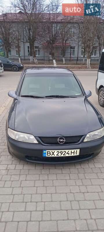 Лифтбек Opel Vectra 1998 в Ярмолинцах