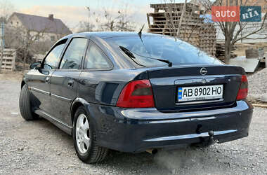 Лифтбек Opel Vectra 1999 в Виннице