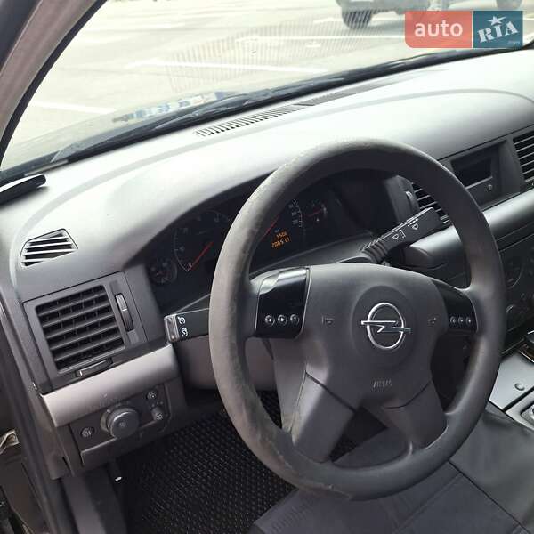 Седан Opel Vectra 2002 в Львове