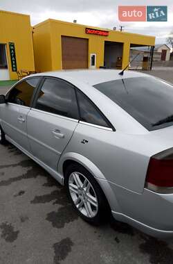 Ліфтбек Opel Vectra 2003 в Гайвороні