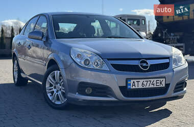 Ліфтбек Opel Vectra 2006 в Надвірній